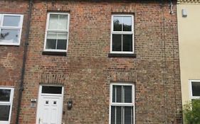 2 Railway Terrace